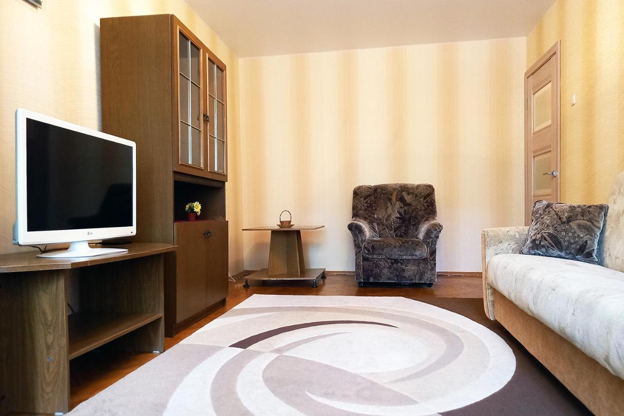 Уютная, Благоустроенная 2-Комнатная Квартира, Wifi Apartamento Bobruisk Exterior foto
