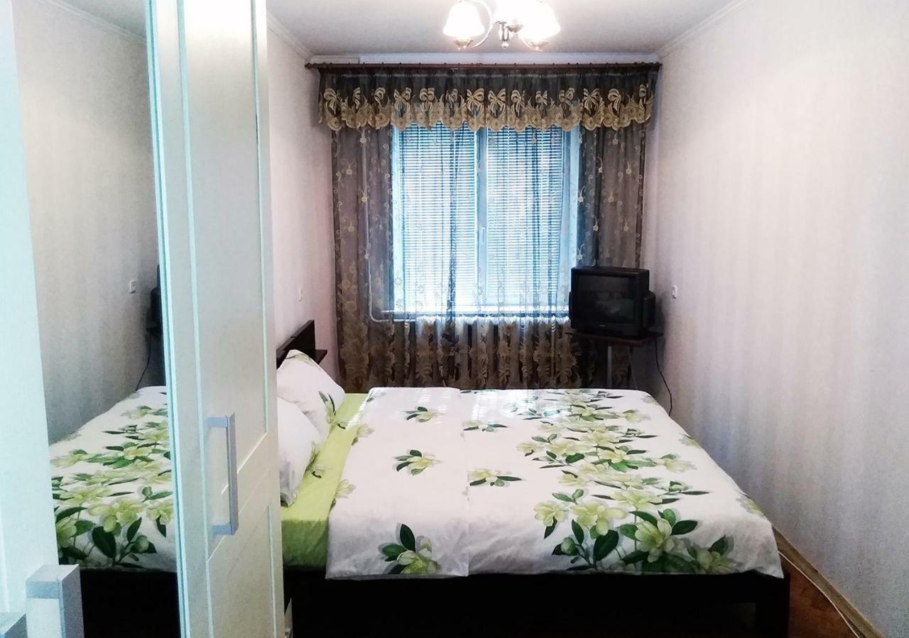Уютная, Благоустроенная 2-Комнатная Квартира, Wifi Apartamento Bobruisk Exterior foto