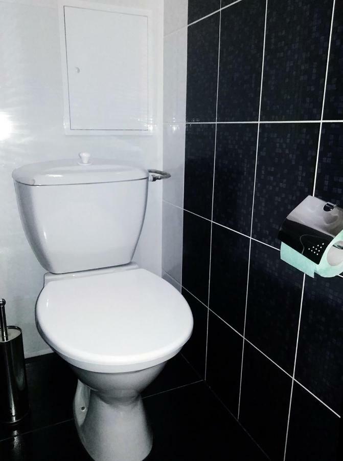 Уютная, Благоустроенная 2-Комнатная Квартира, Wifi Apartamento Bobruisk Exterior foto